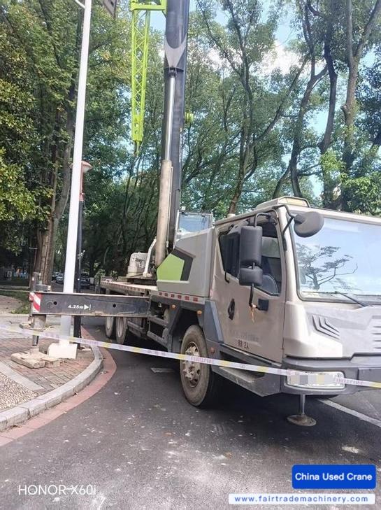 Buy Zoomlion ZTC251E552 Used Crane Buy Zoomlion ZTC251E552 Used Crane